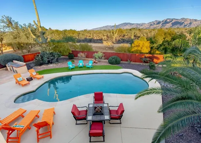 Holiday home Spectacular Views, Heated Pool, And Outdoor Bbq *