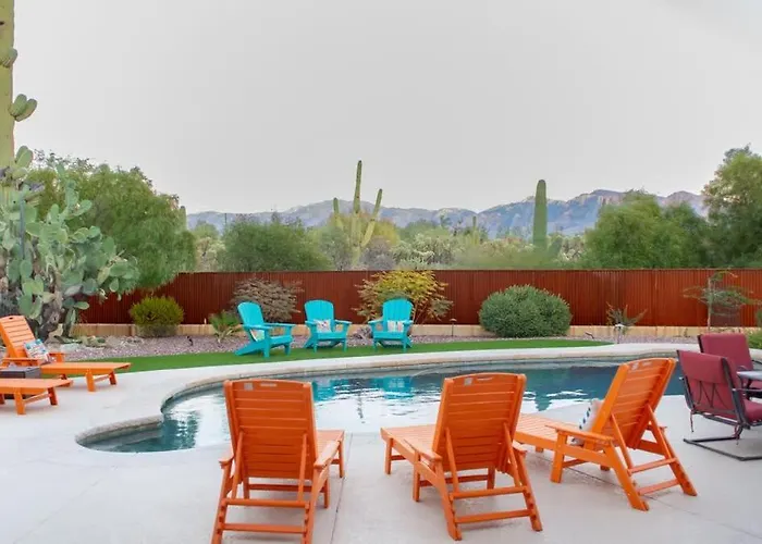 Holiday home Spectacular Views, Heated Pool, And Outdoor Bbq Tucson