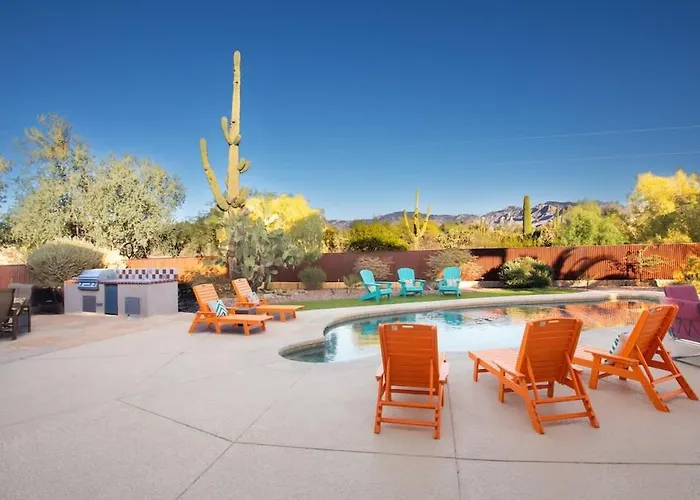 Holiday home Spectacular Views, Heated Pool, And Outdoor Bbq
