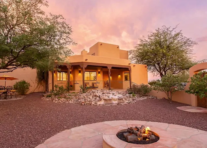Spectacular Views, Heated Pool, And Outdoor Bbq Holiday home